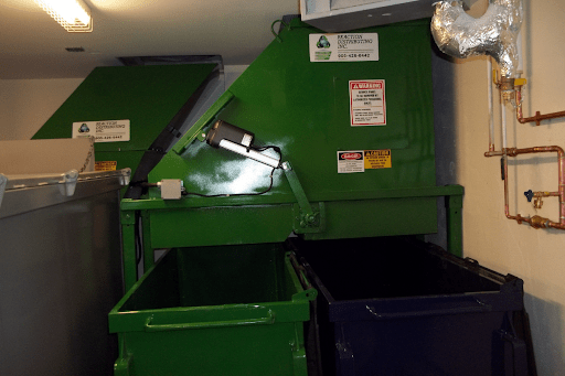 Compacting Dumpster Granbury 1